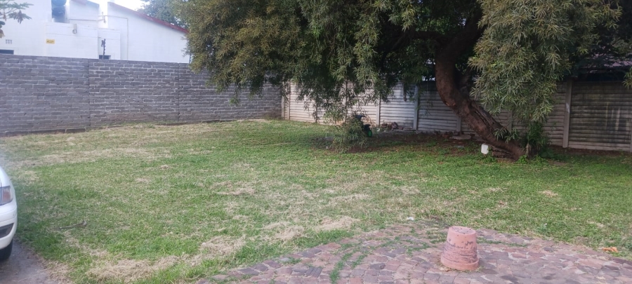 2 Bedroom Property for Sale in Oos Einde North West